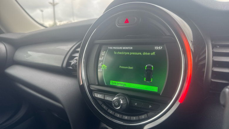 MINI Hatchback 1.5 Cooper Classic II 3dr Petrol Hatchback